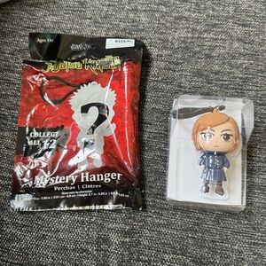Jujutsu Kaisen Mystery Hanger with Keychain